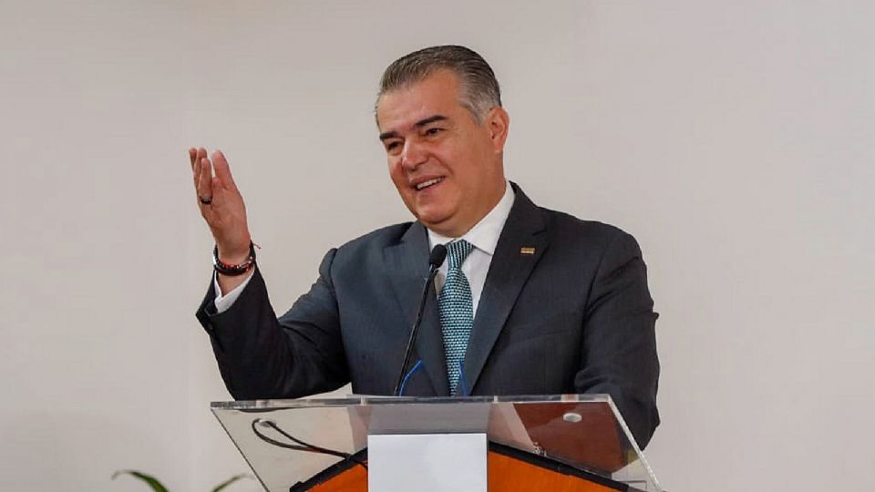 Francisco  Cervantes, Presidente del CCE.