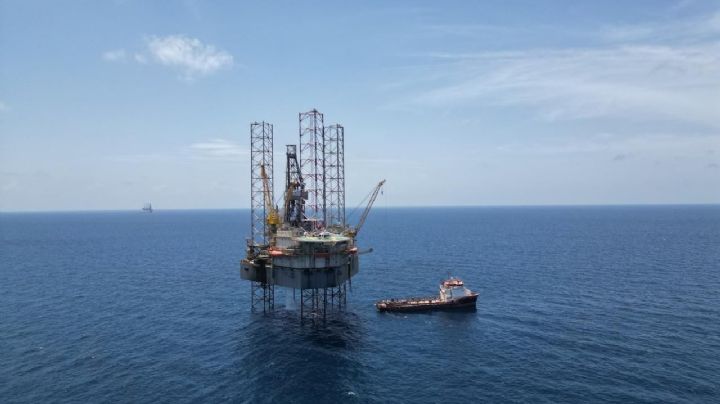 'Piratas' armados asaltan plataforma de Pemex en Campeche; esto se sabe