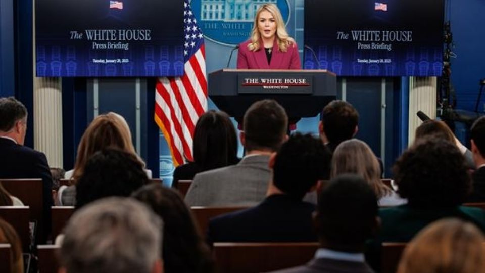 La portavoz de la Casa Blanca, Karoline Leavitt, tuvo su primera rueda de prensa de la administración de Trump.