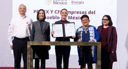 Firma Sheinbaum paquete de leyes secundarias para regular sector energético