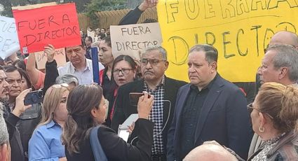 Maestros protestan en Venustiano Carranza por elección de nuevo director