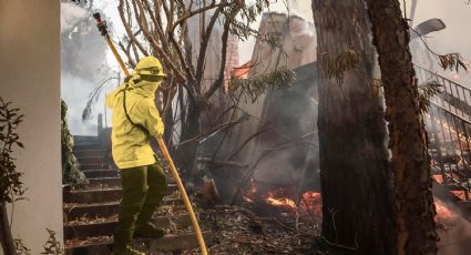 La Casa Blanca declaró los incendios como el mayor desastre generado en Los Ángeles: Octavio Valdez