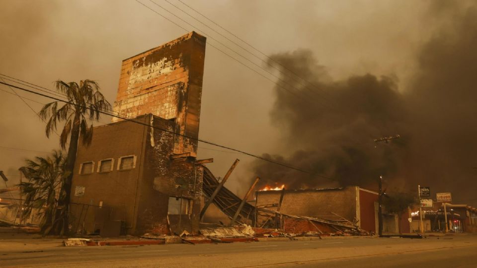 No se reportan víctimas mexicanas tras incendios en Los Ángeles.