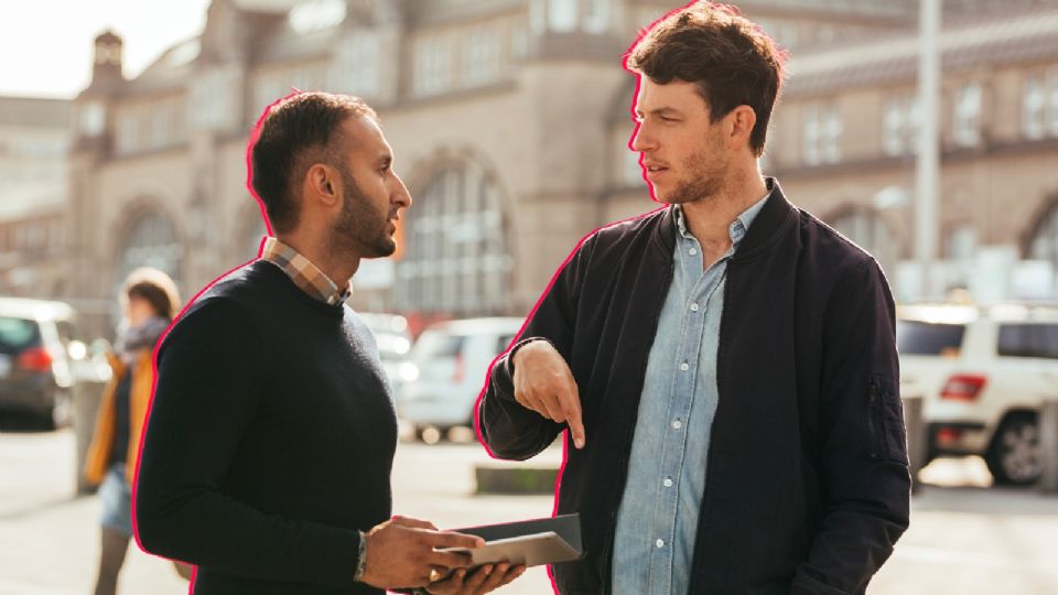 La Dra. María Elena Esparza explica que los 'incels' generan un profundo resentimiento social que se dirige contra las mujeres.