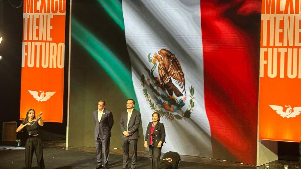 Movimiento Ciudadano hace propuestas a Mrena en el marco del primer año de gobierno de la presidenta Claudia Sheinbaum.