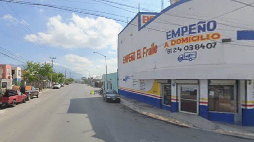 Elementos policiacos acordonaron la zona donde un hombre fue ejecutado a balazos en la colonia Hacienda del Sol, en García.