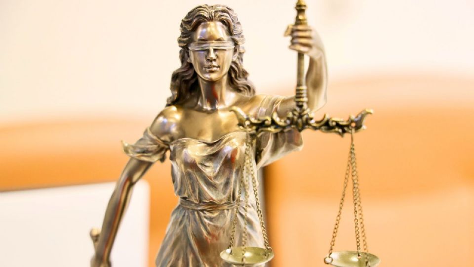 La madre y el padrastro fueron detenidos y acusados de feminicidio y es posible que él reciba la misma sentencia.