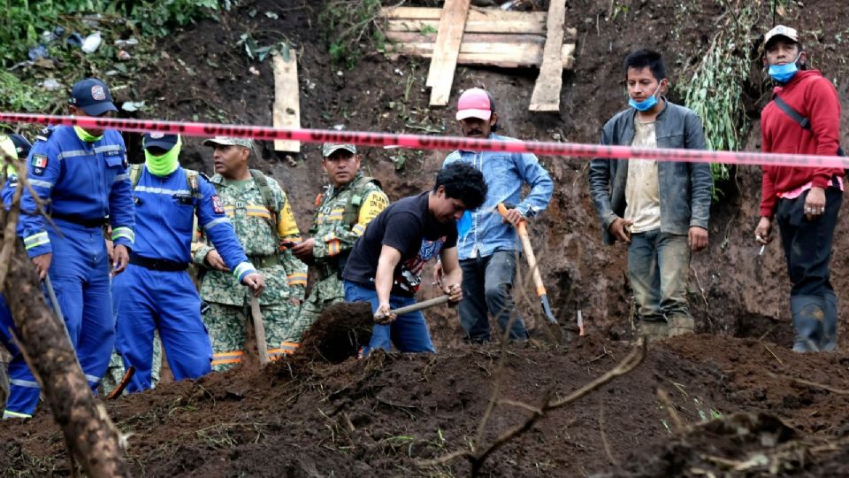 En el caso de Poza Rica, se han suministrado 150 mil litros de agua potable a hospitales y colonias afectadas.