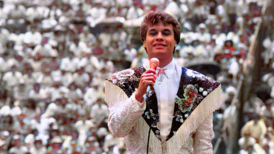 'Juan Gabriel: Debo, Puedo y Quiero': Todo lo que Debes Saber de la Serie del Divo de Juárez.