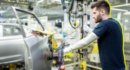 Fábricas sin luces ni obreros: En China, los robots realizan casi todas las tareas de la industria automotriz