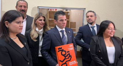 Miguel Flores entrega al Congreso el Cuarto Informe de Samuel García