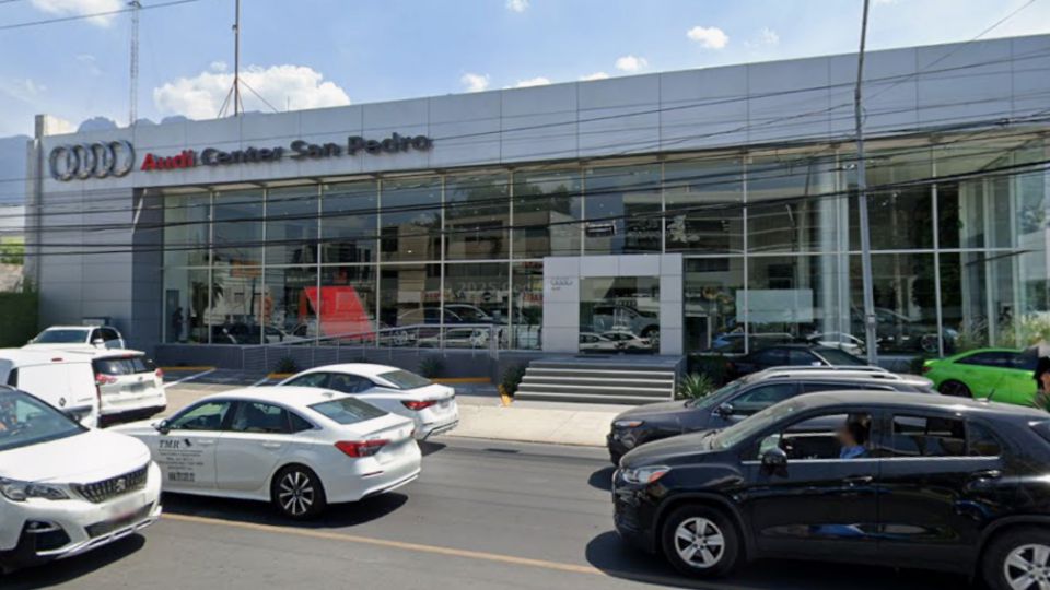 El presunto ladrón manipuló al guardia para que forzara una caja fuerte y depositara el dinero a varias cuentas.