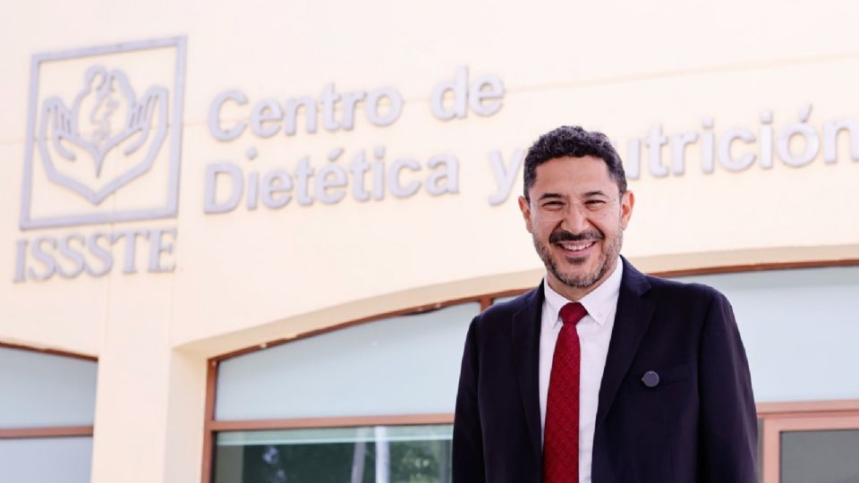 Martí Batres, titular del ISSSTE.