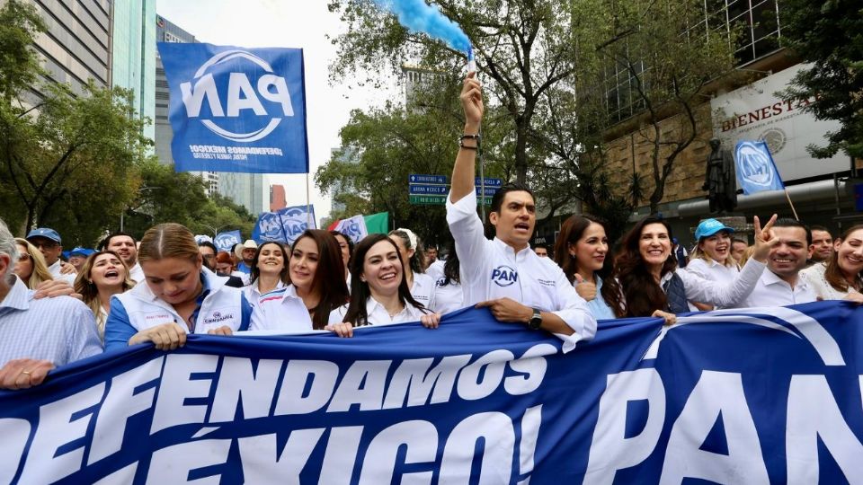 Acosta Naranjo deseó éxito al PAN en su nueva etapa.