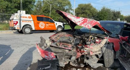 Auto se impacta contra vivienda en San Pedro: una mujer resulta lesionada