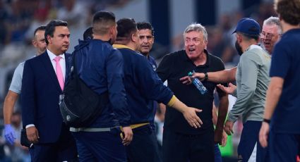 Por esta razón Domenec Torrent fue expulsado del partido Rayados vs Pumas