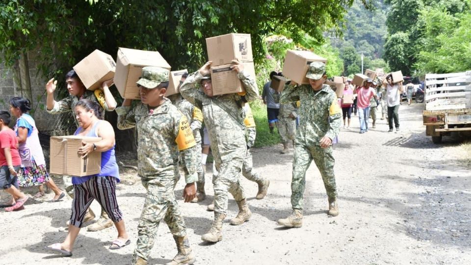 No sólo se despliegan en los estados afectados recursos humanos, sino también materiales y logísticos, asegura la Defensa.