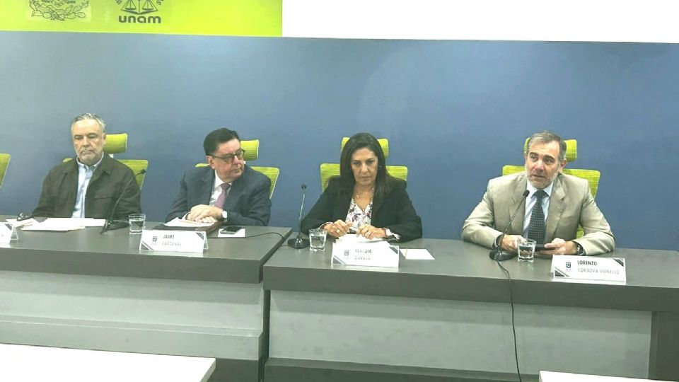 Especialistas participan en el seminario Reforma Electoral ¿Hacia dónde ir?, organizado por la UNAM.