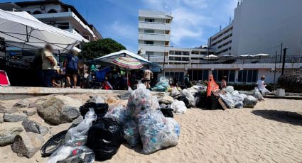 Sacan más de 3 toneladas de basura de playas de Puerto Vallarta