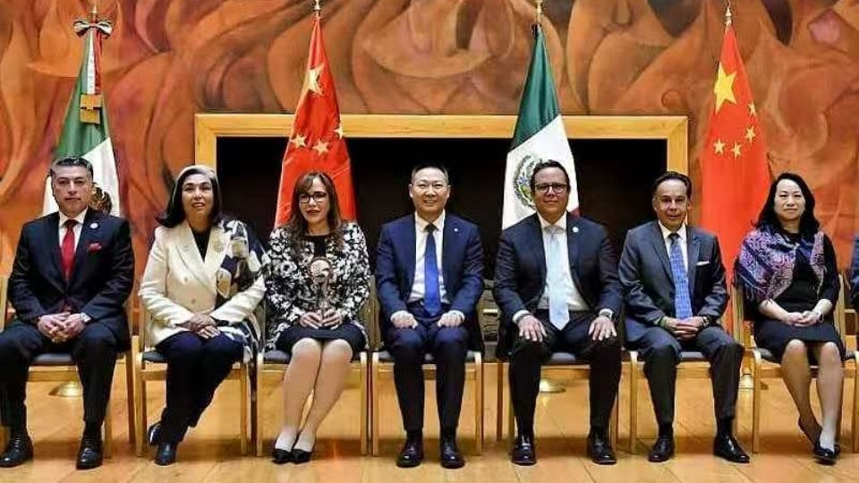 Señaló que es necesario ayudar a que la “Nao” de la cooperación económica y comercial navegue de forma estable y duradera.