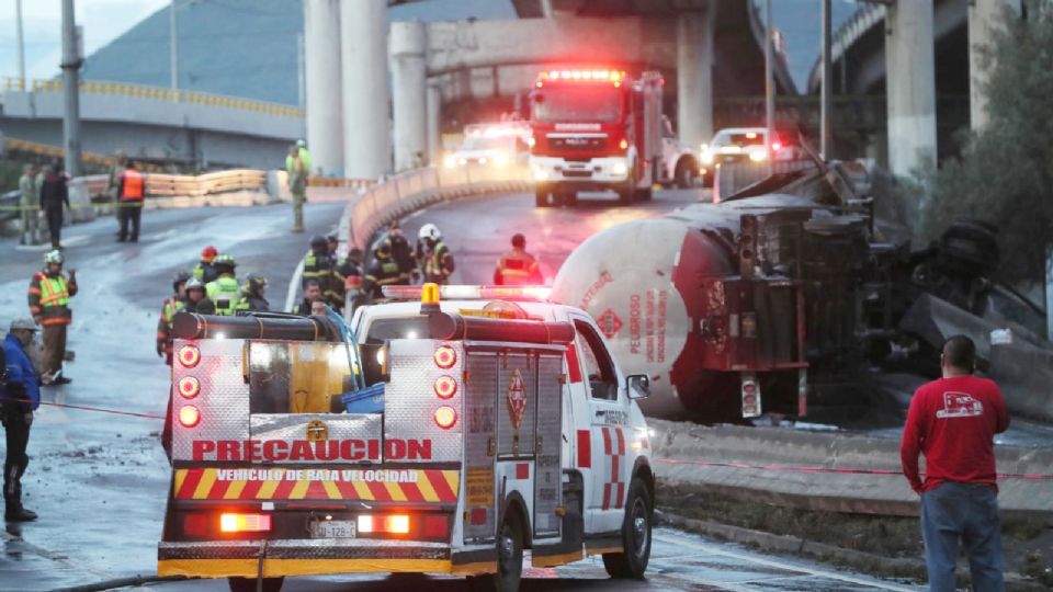 Explosión de pipa de gas en Iztapalapa.