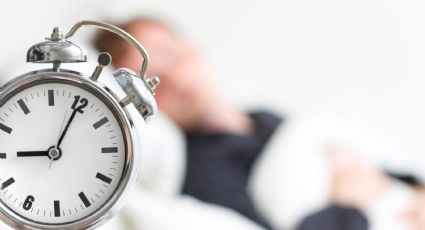 ¿Comes o duermes a deshoras? Esto dice la ciencia sobre tus ritmos biológicos