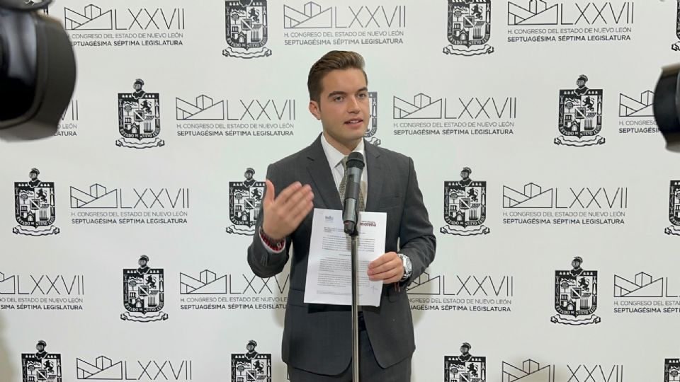 El diputado Jesús Elizondo Salazar impulsa una reforma ambiental para eliminar los plásticos de un solo uso en eventos masivos y promover prácticas sostenibles en Nuevo León.