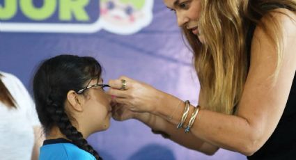 Lleva Cecilia Patrón campaña de lentes gratuitos a estudiantes de educación básica en Mérida.