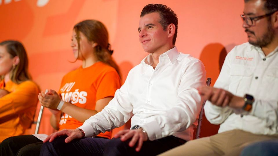 Miguel Flores Serna, Secretario General de Gobierno de Nuevo León, lidera la Brigada Municipal de Testamentos Gratuitos en Juárez, parte del programa “Ayudamos”.