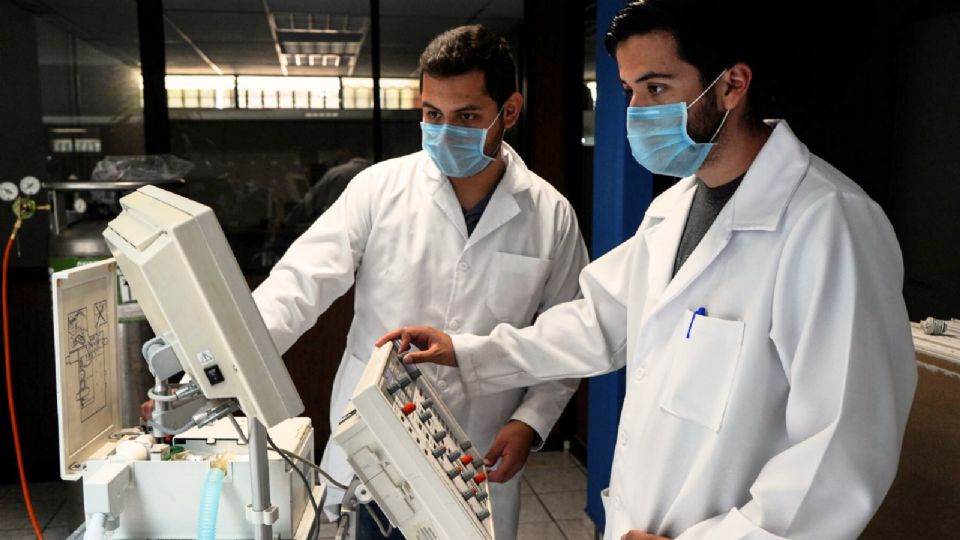 Ventiladores Philips empleados durante la emergencia sanitaria en 2021, cuando la FDA de Estados Unidos y la Cofepris advirtieron sobre fallas tecnológicas.