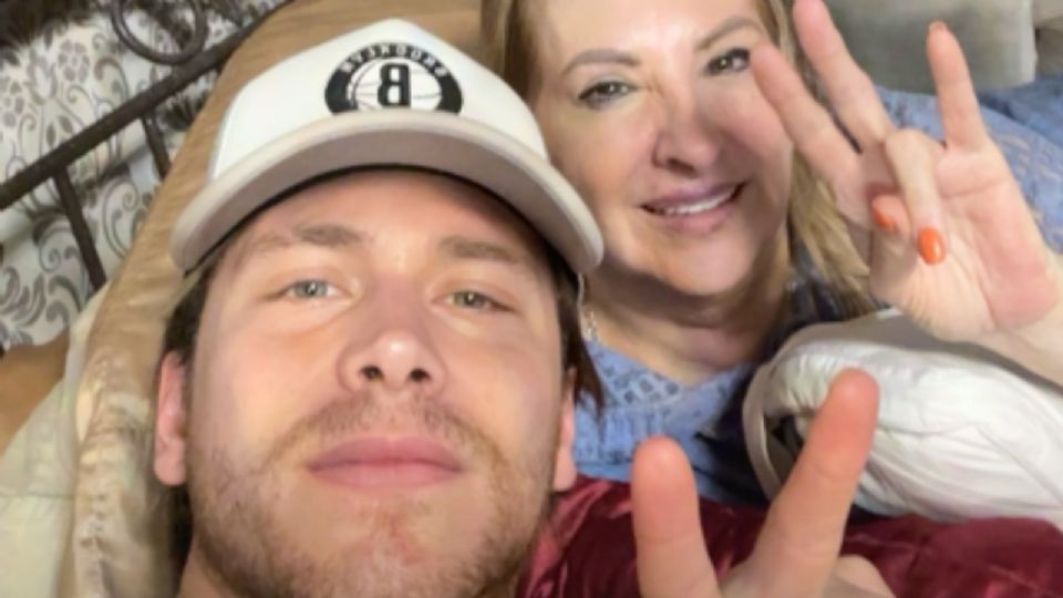 Aldo de Nigris y su abuela Doña Lety se reencontraron tras días de polémica, demostrando que el cariño familiar prevalece sobre las diferencias.