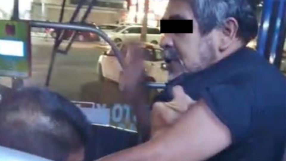 Las peleas en el transporte urbano de Nuevo León reflejan el estrés y la pérdida de control que pueden generar los entornos saturados.