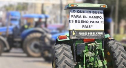 Estacionan tractores a un costado de San Lázaro; estarán ahí hasta que consideren pertinente