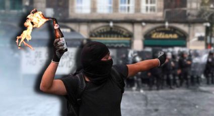 El arte de no-gobernar: entre memes y Molotov