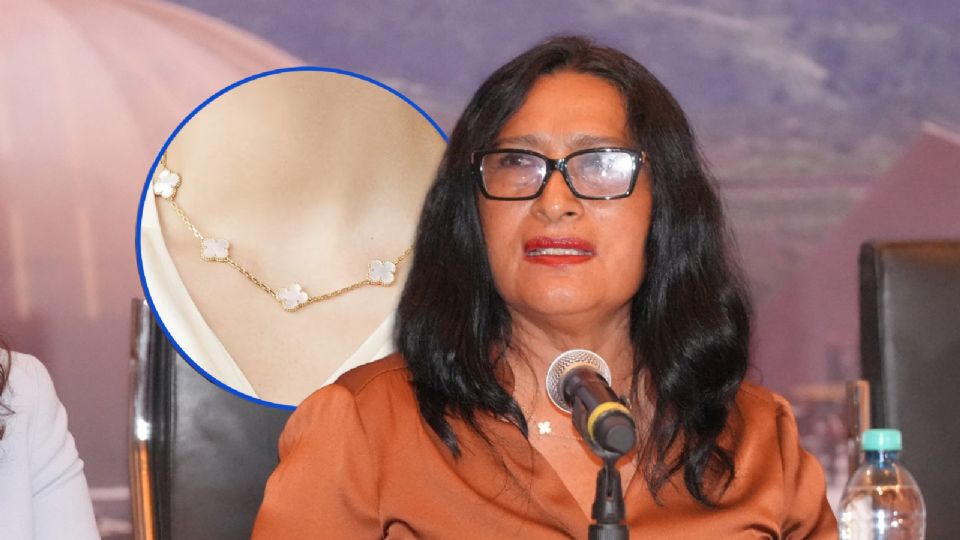 Abelina López presumió con orgullo que el pueblo de Acapulco le regaló una cadenita valuada en casi 200 mil pesos.