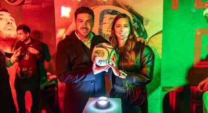 Samuel García y Mariana Rodríguez asisten a la presentación del balón oficial del Mundial 2026