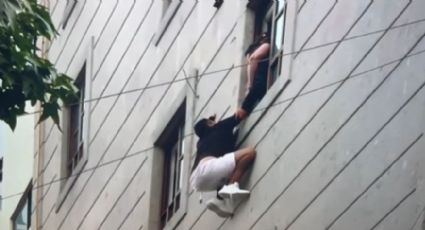 Hombre se arroja desde un segundo piso para quitarse la vida y se salva
