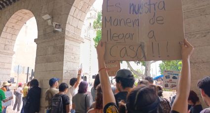 “¡Paguen lo que deben a nuestros chóferes!”, protestaron estudiantes por crisis de transporte