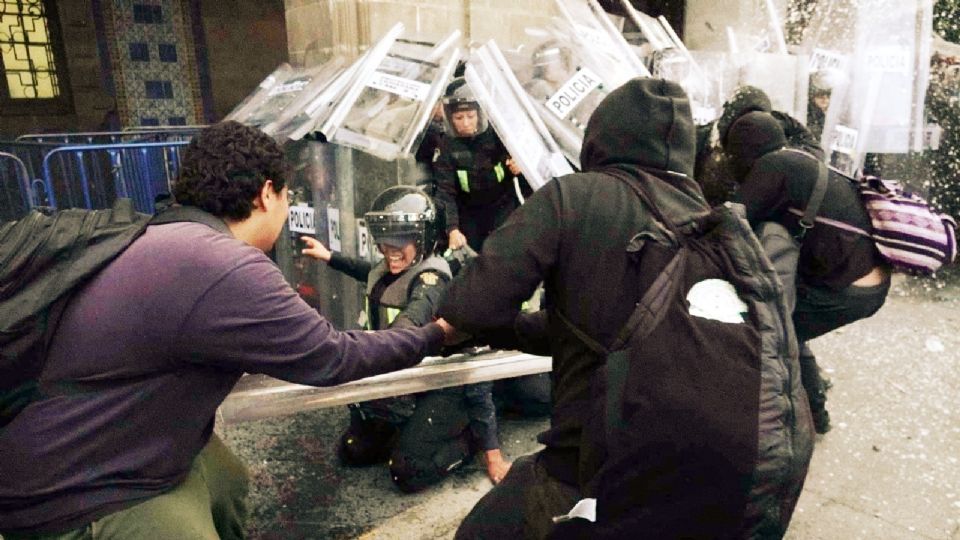 Actos violentos en la marcha del 2 de octubre.