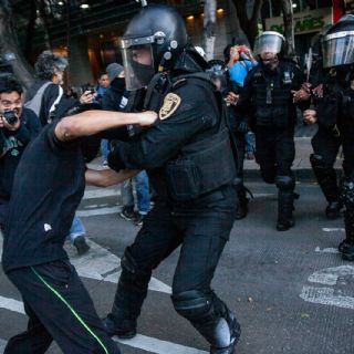 Investiga FGJCDMX a funcionaria que lanzó ofensas contra mujeres policías