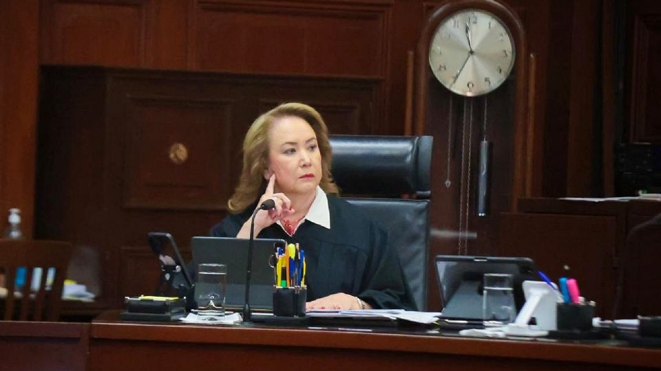 Ministra Yasmín Esquivel.