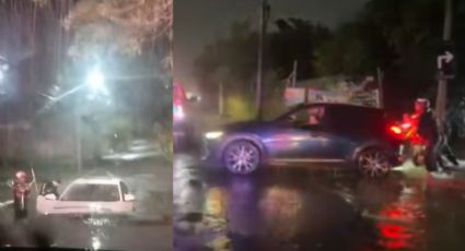 Lluvias en Monterrey dejan coches varados e inundaciones en el área metropolitana