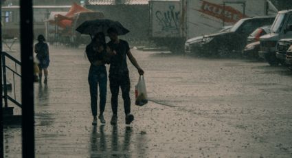 Lluvias sorprenden a regios en Monterrey y su área metropolitana