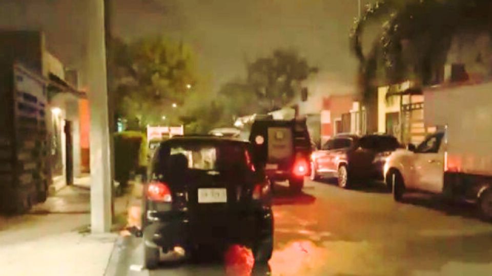 Las víctimas fueron asesinadas a balazos mientras platicaban afuera de una casa en la colonia Praderas de San Francisco.