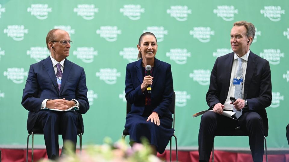 La presidenta Claudia Sheinbaum presenta el Plan México a miembros del Foro Económico Mundial.