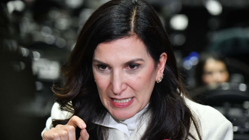 Kenia López Rabadán, presidenta de la Mesa Directiva de la Cámara de Diputados.