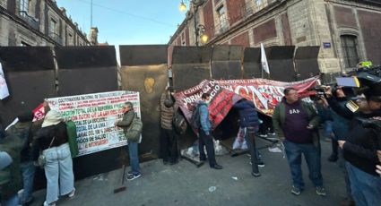 CNTE inicia paro de 48 horas; cercan Palacio Nacional e instalan plantón en San Lázaro