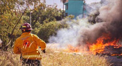 Incendio en Valle de Infonavit deja 30 personas y 6 mascotas evacuadas