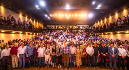 Gobernador Rubén Rocha presenta su libro 'La Reforma Educativa: Un reporte desde el Senado'