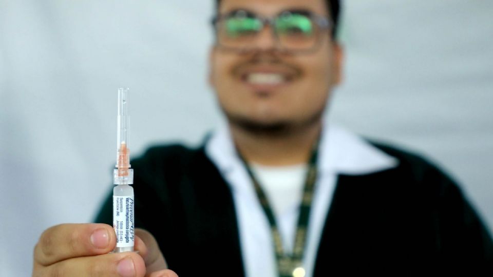 Provocadores agredieron y golpearon a trabajadores universitarios.